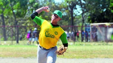 Oeste y Bocas se estrenan con triunfo