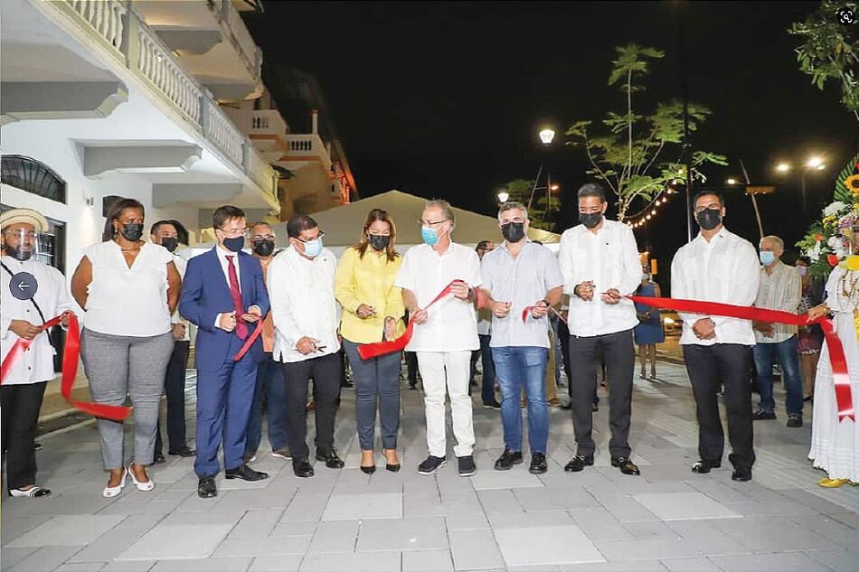 Espectáculo de pirotecnia masiva desafió protección del Casco