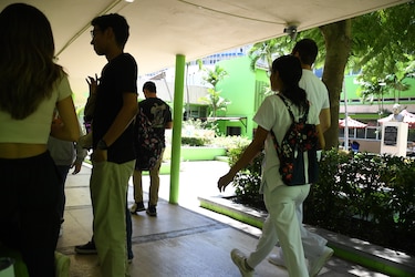 Exceso de médicos graduados provoca déficit de internados, advierte Minsa