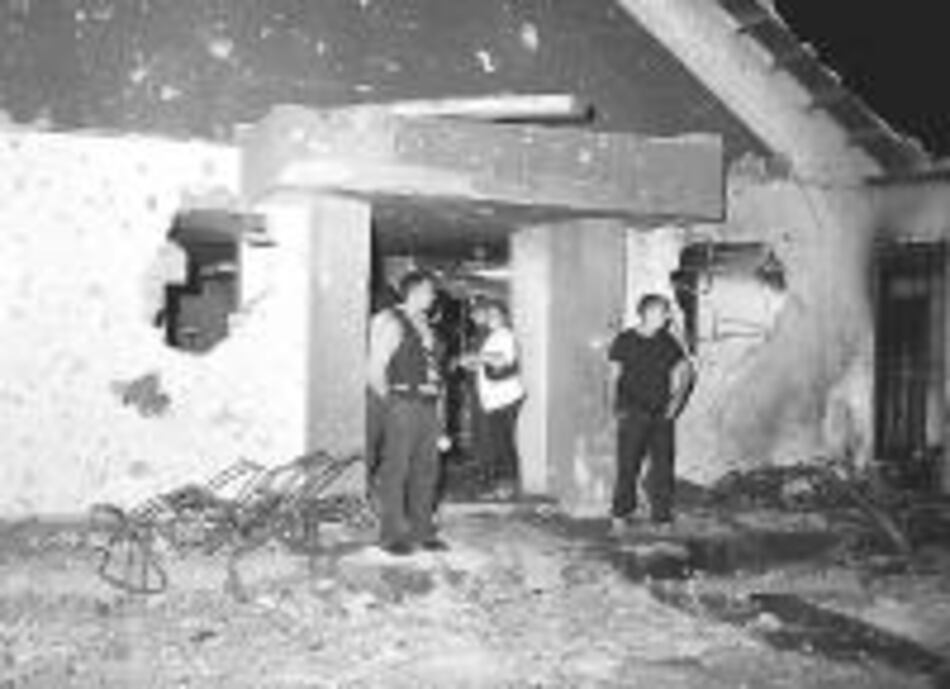 Atentado con bomba causa daños a emisora colombiana