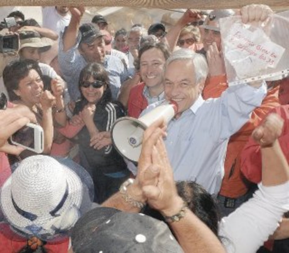 Chile celebra: los mineros viven