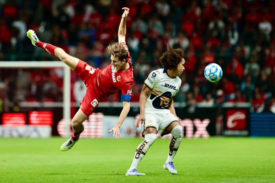 Pumas de Carrasquilla empatan ante el campeón y Juárez del Pumita Rodríguez ganan su primer partido