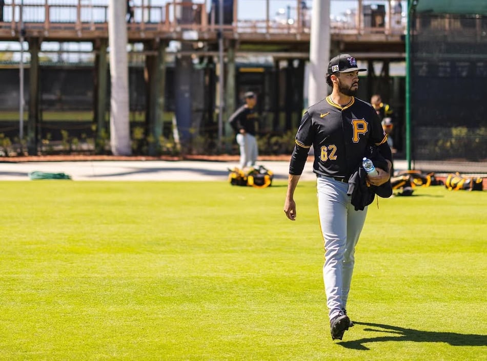 Justin Lawrence consultará a un especialista por lesión en el codo derecho