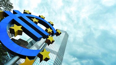 BCE ampliaría compra de bonos