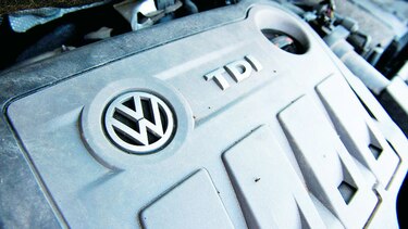 Fiscalizan sedes de Volkswagen