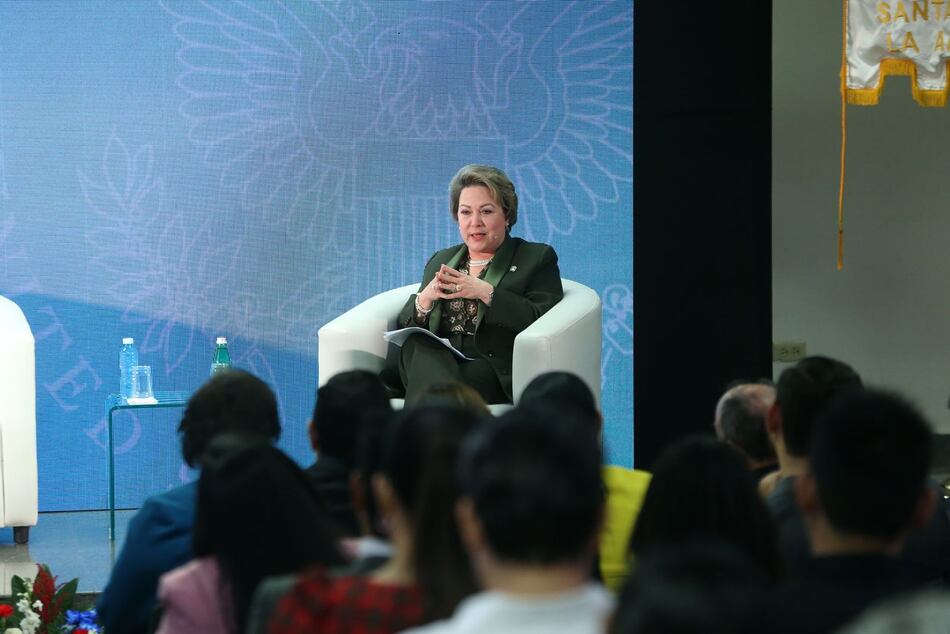 La magistrada María Eugenia López propone sancionar a los abogados que  entorpecen la administración de justicia