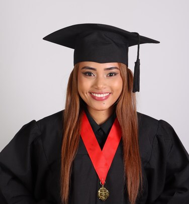 La Universidad de Panamá presenta a los graduados de su Facultad de Derecho y Ciencias Políticas