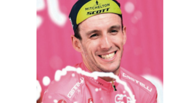 El líder del Giro de Italia, Simon Yates, ganó la etapa