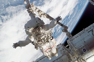 Elevan en dos kilómetros la órbita de la Estación Espacial Internacional