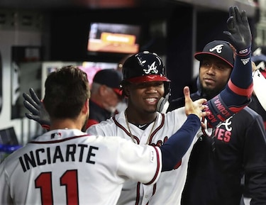 Acuña firma con los Bravos por ocho años y 100 millones de dólares