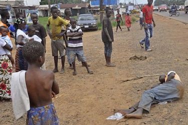 Muere cuarto doctor por ébola en Sierra Leona