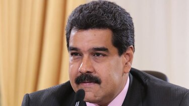 Maduro califica de ‘irritante’ la visita de senadores españoles a Caracas