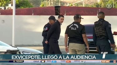 José Gabriel Carrizo llega esposado a audiencia por caso de enriquecimiento injustificado