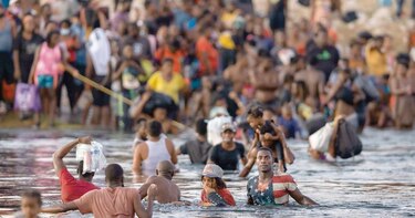 Continúa crisis de los haitianos en Texas