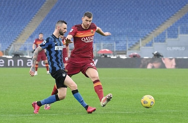La Roma frena al Inter y el Milan ríe tras conservar liderato en la Serie A