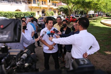 Sigue la polémica por el mercado del marisco en Calidonia