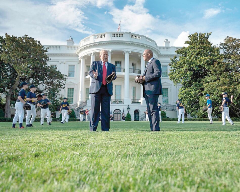 Donald Trump y Mariano Rivera comparten apertura de Grandes Ligas