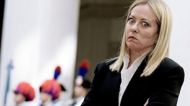 La polémica en Italia por el ángel restaurado con ‘la cara de Meloni’ en una iglesia de Roma