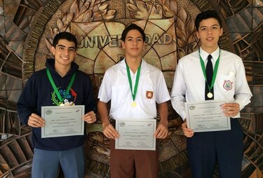 Olímpicos de la física panameña competirán en Uruguay