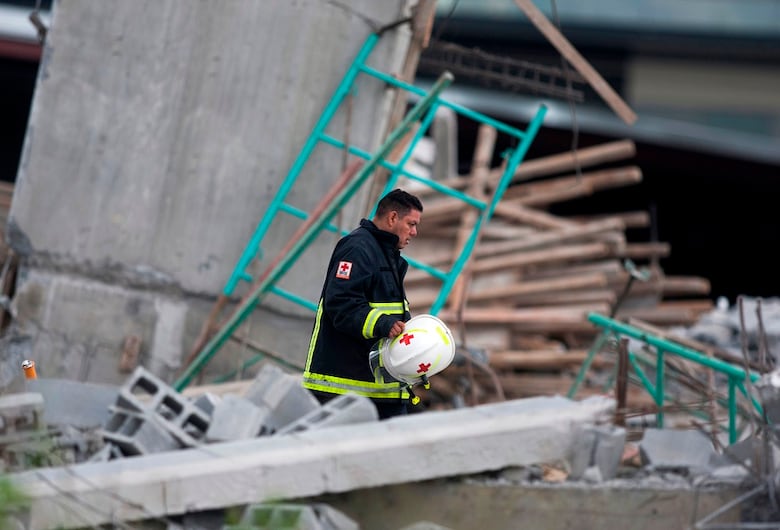 Al menos 7 muertos tras derrumbe de centro comercial en México