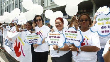 Realizan cadena humana para decirle un ‘no’ al trabajo infantil