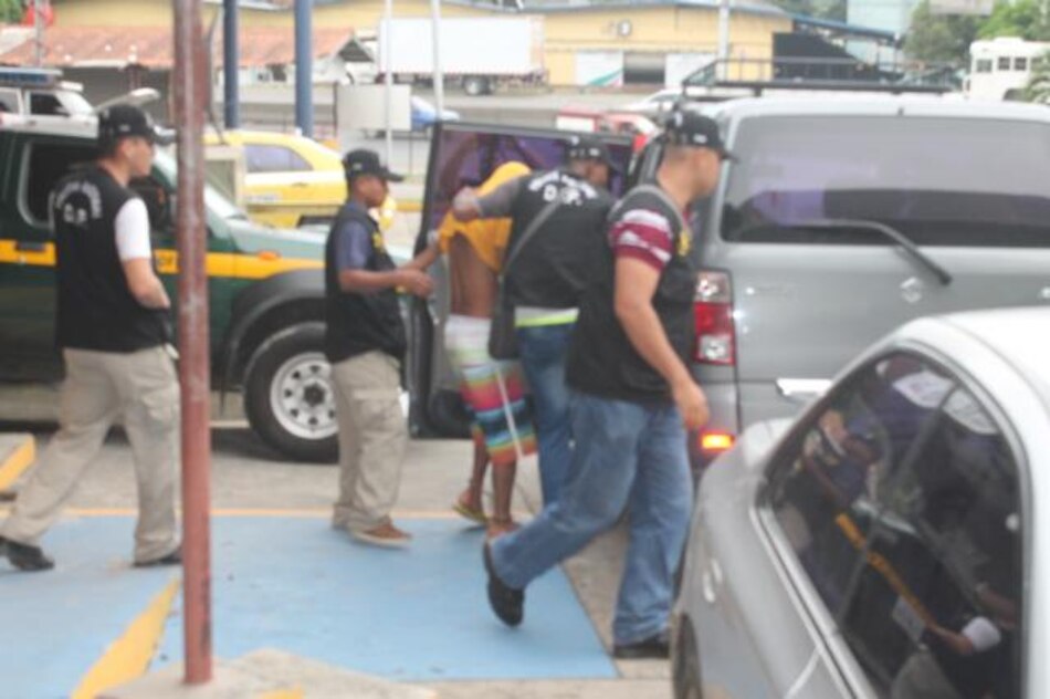 Indagan a dos sospechosos por homicidio de familia en La Chorrera