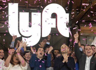 Uber y Lyft pierden $13 mil millones por guerra de tarifa