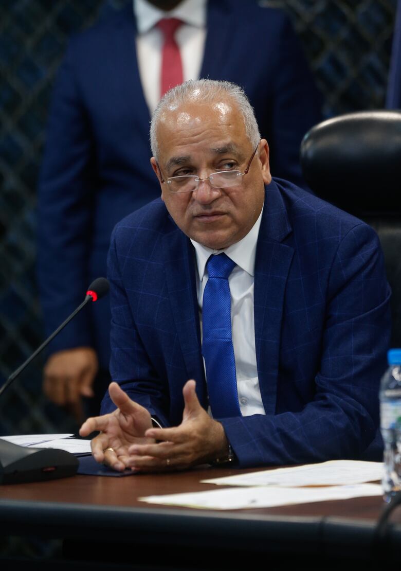 La Comisión de Gobierno acoge proyecto de Camacho para ampliar sanciones a fiscales, jueces y magistrados de la Corte