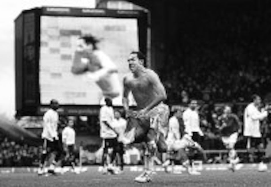 Tévez marca su primer gol, West Ham pierde