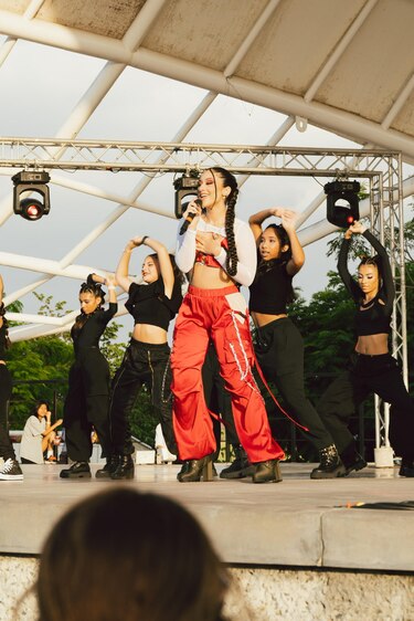 Farah, artista panameña del género urbano, promociona ‘Envenenados’