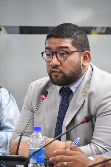 El Ifarhu no tiene fondos para pagar las becas de 302 estudiantes en el exterior