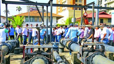Inspeccionan área de futura renovación urbana de Colón