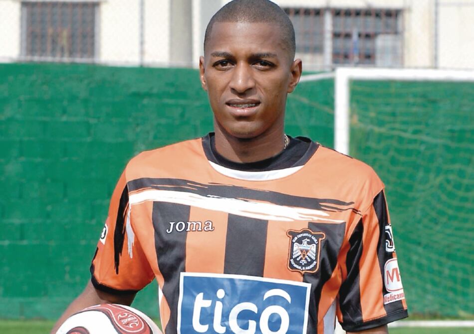 Nicolás Muñoz gana su sexto trofeo de máximo goleador