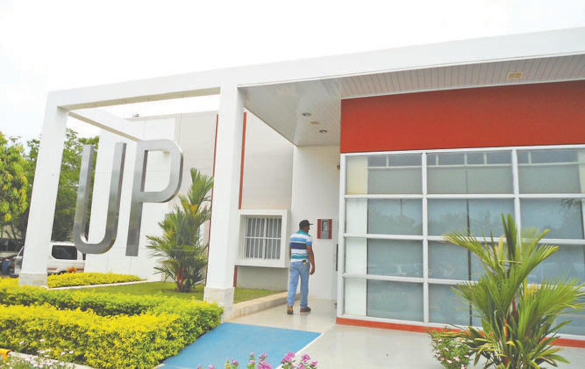 Rector de la Universidad de Panamá se niega a explicar costosas obras