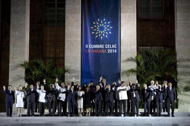 Se reanudan las sesiones de la Cumbre de la Celac