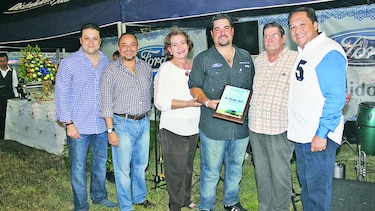 Distribuidora David Ford, en la Feria de Azuero