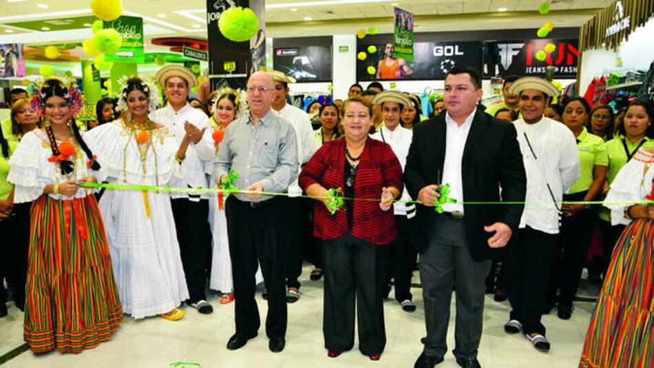 Corte de cinta de Madison Store en Santiago Mall