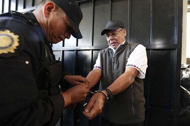 Guatemala: Detienen a militares retirados por violación a derechos humanos