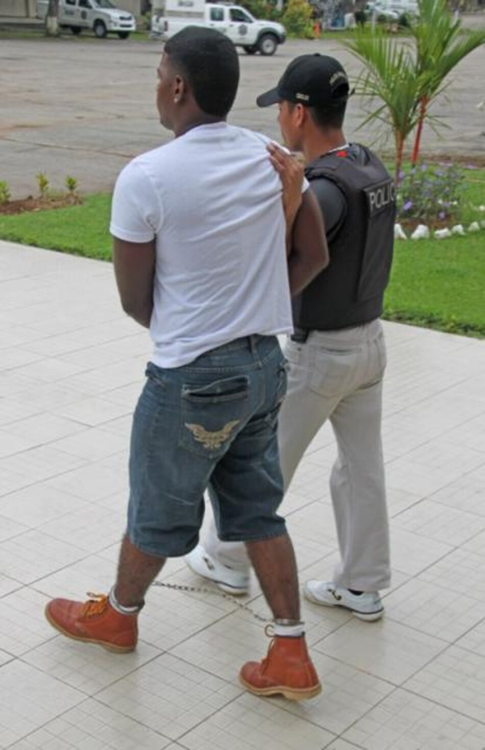 PN captura a supuesto homicida en Parque Lefevre