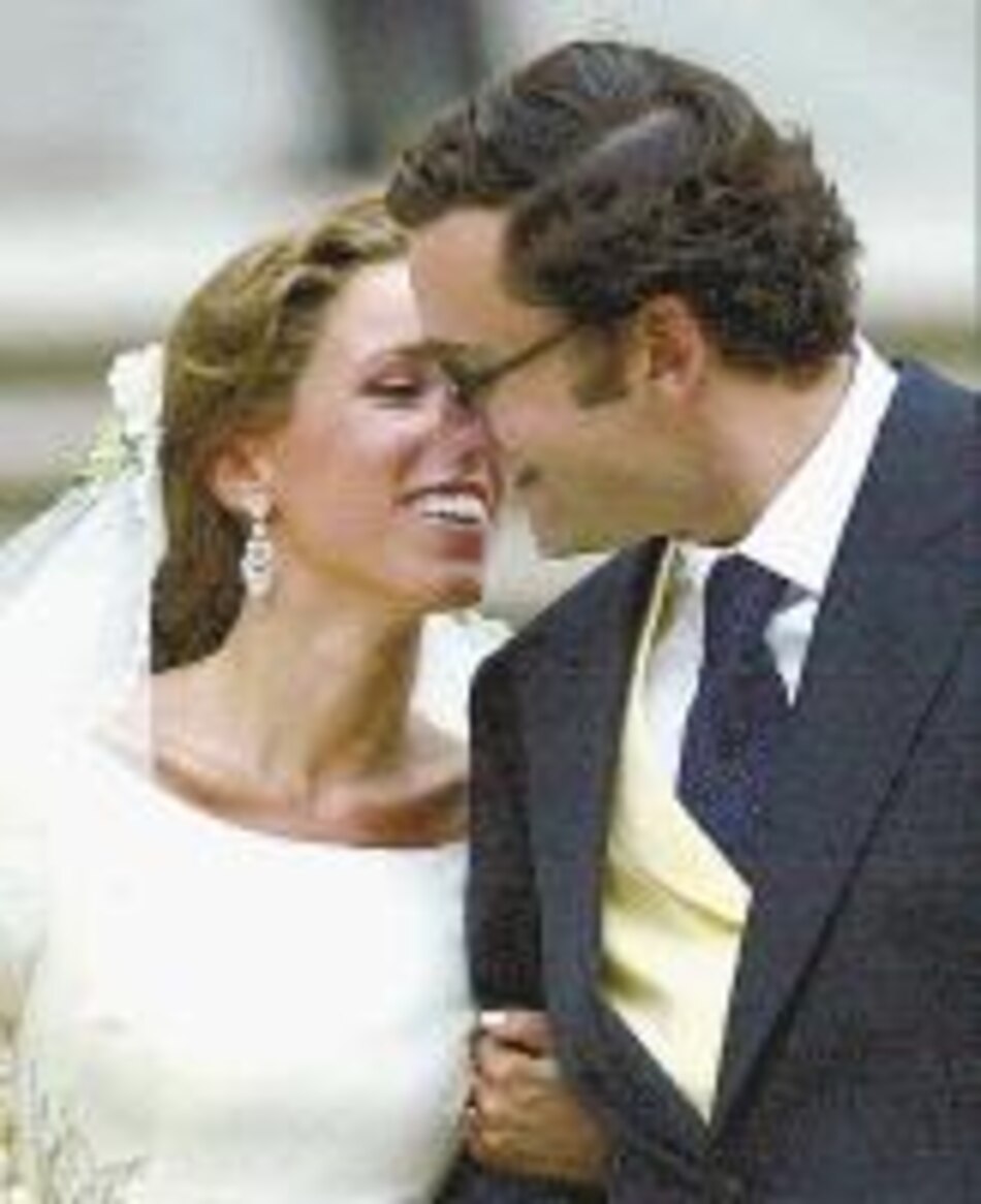 Aznar ofrece a su hija boda de Estado