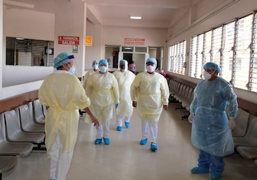 Acondicionan una nueva sala para pacientes con Covid-19 en el  hospital Nicolás A. Solano