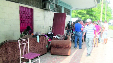 51 familias reciben apoyo tras incendio
