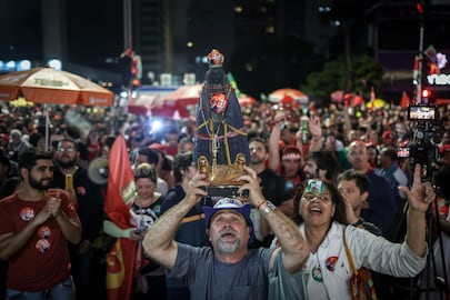 Miles de manifestantes llenan de euforia las ciudades brasileñas