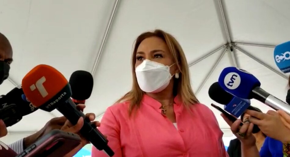 Ministra consejera de Salud dice que restricciones de movilidad serán levantadas paulatinamente