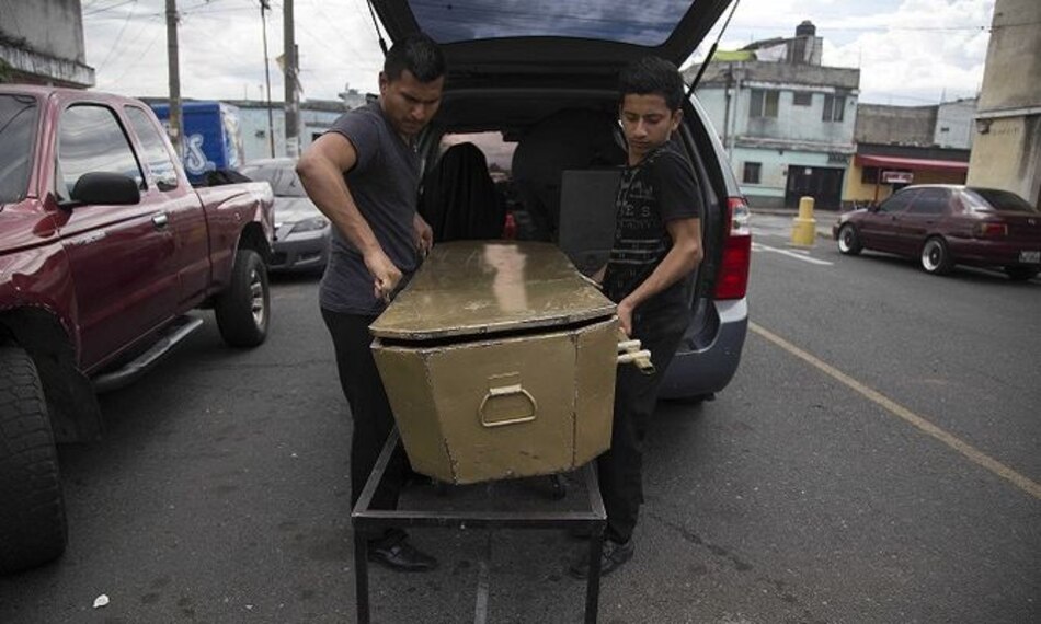 Sube a 40 la cifra de niñas fallecidas por incendio en Guatemala