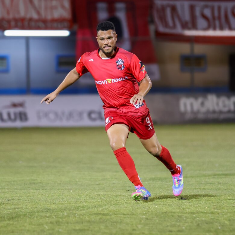 Sporting y San Francisco chocan por un cupo a semifinales del Apertura 2025