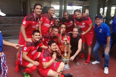 'La Prensa' se corona invicto en Liga Solo Periodistas