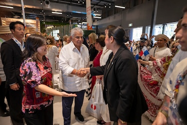 Panamá pone en relieve sus raíces indígenas en su Día Nacional en la Expo de Osaka