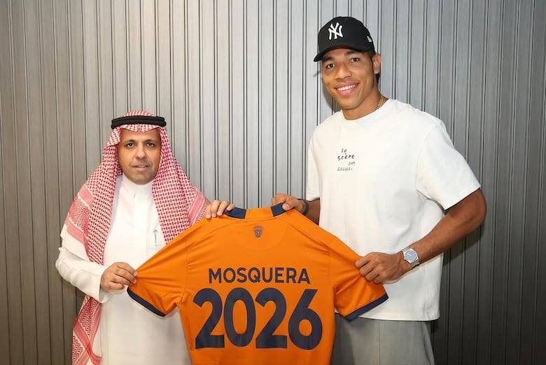 Orlando Mosquera se reporta con el Al-Fayha de Arabia Saudita