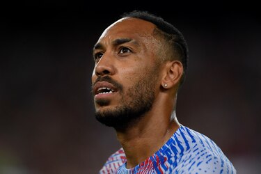 Aubameyang, delantero del Barça, sufre un robo a mano armada en su domicilio